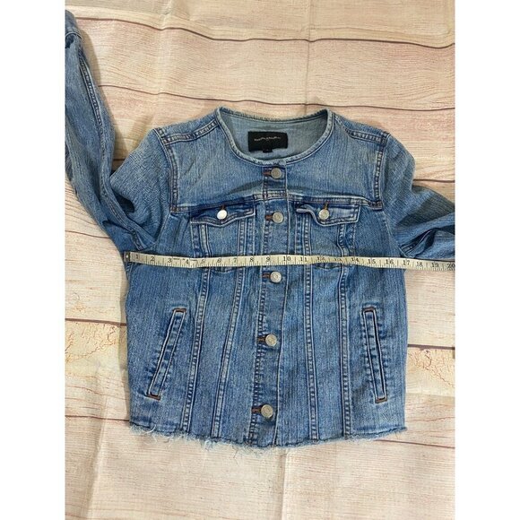 Banana Republic Women's Blue Denim Button Front Jacket - Medium - Picture 7 of 12